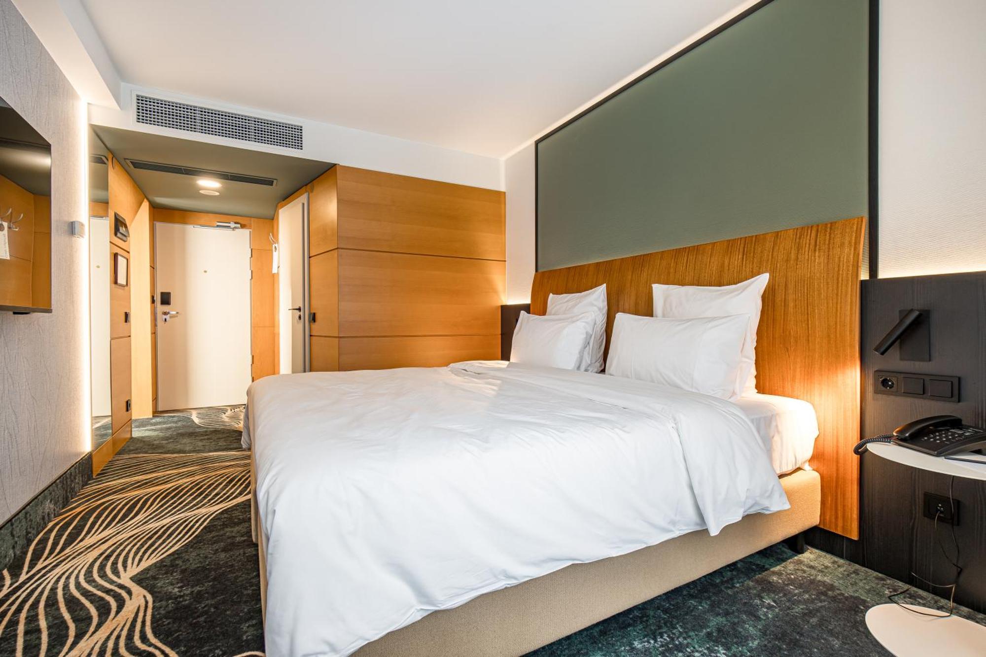 Mercure Vanagupe &